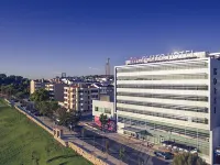 Mercure Lisboa Almada Hotel Hotel dekat Pragal
