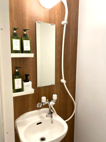 箱根湯本駅徒歩3分 Open 箱根最安 川のせせらぎを楽しめるお宿 箱根湯本 春夏秋冬 箱根 を宿泊予約 22年安い料金プラン 口コミ 部屋写真 Trip Com