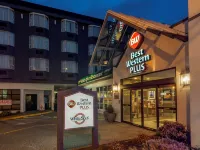 Best Western Plus Vancouver Airport Hotel Hotel berhampiran YVR–Airport