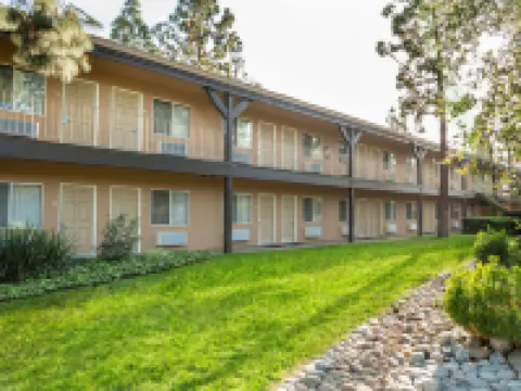 Ayres Lodge Alpine Hotels in Alpine