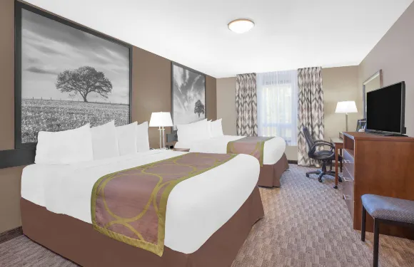 阿薩巴斯卡速8酒店