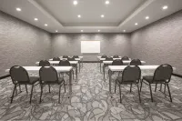 La Quinta Inn & Suites by Wyndham Amarillo Airport