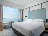 Four Points by Sheraton Hong Kong Tung Chung Hotels in der Nähe von Einkaufszentrum Citygate Outlets