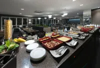 Comfort Suites Flamboyant Goiânia - Morgenmad
