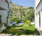 Syia Hotel Отели рядом с достопримечательностью «The raki bar»