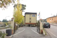 Hotel Due Pini - parking