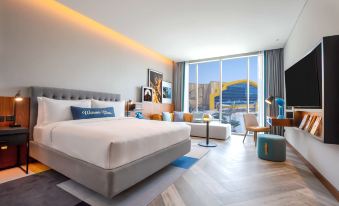 The WB Abu Dhabi Hotel, Curio Collection by Hilton