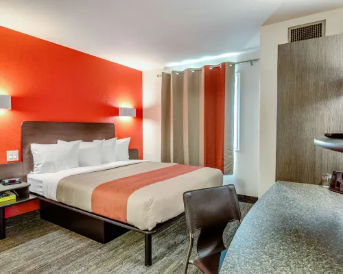 Motel 6 Saskatoon, SK Hotels in Saskatoon