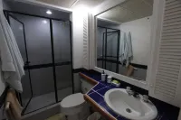 Apartamento en El Centro de San Andrés Islas Con Vista Al Mar- Edificio Bay Point 703