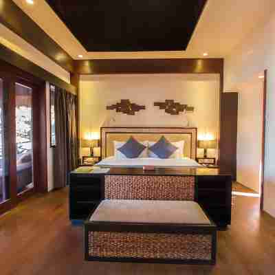 Cauayan Island Resort and Spa Rooms