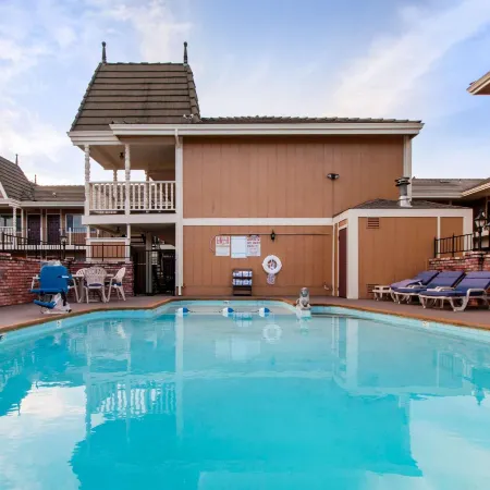 Ramada Bayside Inn and Suites