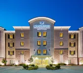 Candlewood Suites Portland - Scarborough فنادق في Scarborough