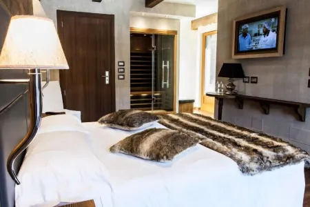 Hotel Reale Отели рядом с достопримечательностью «Via Ferrata Bec Valletta»