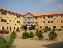 Hail Henrietta Hotel
