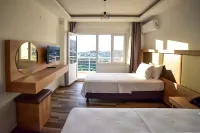 Estia Konukevi Hotels in Eşelek