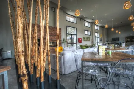 Oniropetra Boutique Hotel