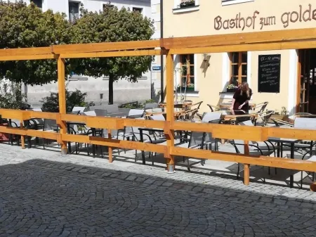 Gasthof Zum Goldenen Löwen Отели в г. Бад-Александерсбад