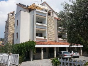 Apartments Vojin