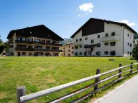 Chesa Palüdin 8 - Celerina Hotels in Celerina