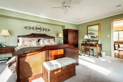 Laurel Grove Inn on the South Hotels in Parole