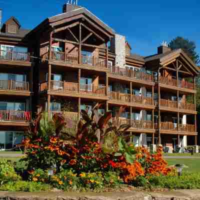 Le Grand Lodge Mont Tremblant Hotel Exterior