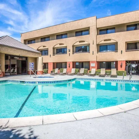 Baymont by Wyndham Ontario