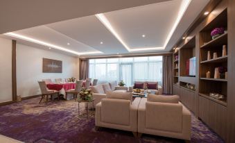 Ramada by Wyndham Continental Jeddah