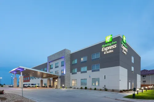 Holiday Inn Express & Suites FIRESTONE - LONGMONT by IHG