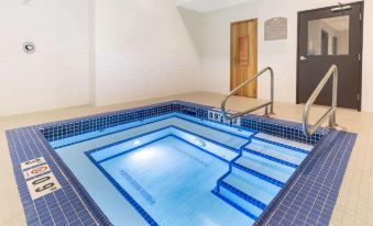 Microtel Inn & Suites by Wyndham Fort McMurray