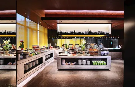 Hampton by Hilton Shanghai Hongqiao NECC Отели рядом с достопримечательностью «Dayuantong Temple»