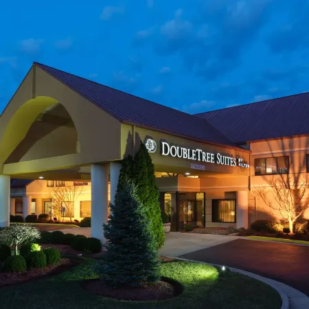 DoubleTree Suites by Hilton Cincinnati - Blue Ash