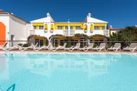 Bungalows Cordial Green Golf - piscina