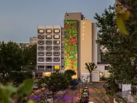 Hotel des Congrès Hotels near Interpol