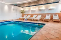 Hotel Yachtclub - Beach