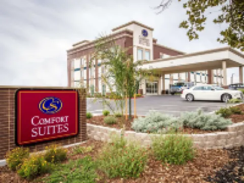 Comfort Suites Woodland - Sacramento Airport Hotels in Woodland