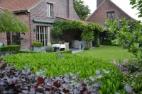 B&B Hof te Spieringen Hotels near Le Petit Train du Bonheur