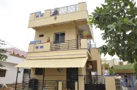 Vinayaka Homestay Hampi Hotels near HST Shopping Complex
