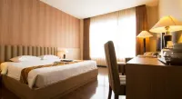 Istana Hotel