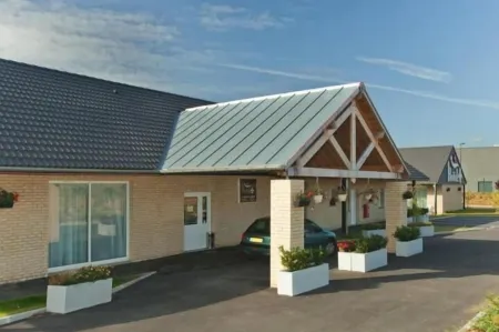 Hôtel Fleur de Lys Hazebrouck Отели в г. Годеваевельд