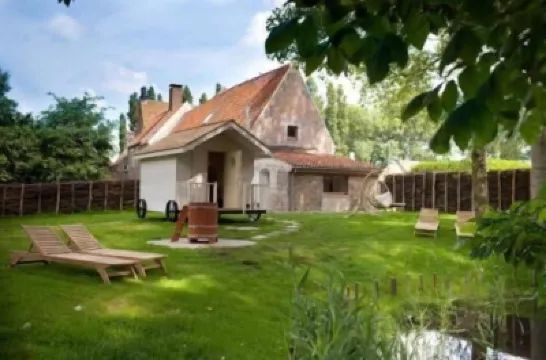 Hostellerie Hof Ter Doest Hotels near Ramskapelle