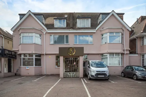 King Solomon Hotel- Golders Green - Parking