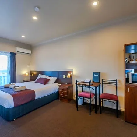 Halfway Motel