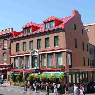Hotel du Vieux Quebec Hotel Exterior