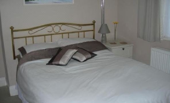 Golden Sun - Housity