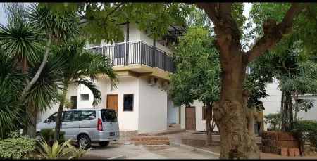 Villetta House Syariah Отели в г. Dawe