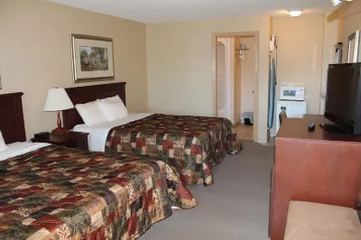 Crestwood Inn Hotels near The Rosseau Market