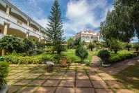 Hotel Landmark Hotels near Fundera park - Birds park