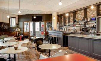 Ibis Angers Centre Château