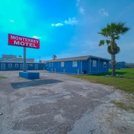 Monterrey Motel Padre Island, Corpus Christi by OYO Отели рядом с достопримечательностью «Пирс Боба Холла»