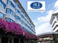 The Majestic Sakon Nakhon Hotel Hotels near Wat Nong Phai